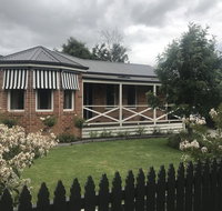 Acacia House - Central Healesville - Yarra Valley - Accommodation Brunswick Heads