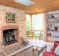 Adelaide Hills 'Camellia Cottage' - WiFi - Accommodation Brunswick Heads