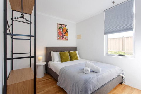 Ellens Corner Near New Kings Square - Accommodation Brunswick Heads 3