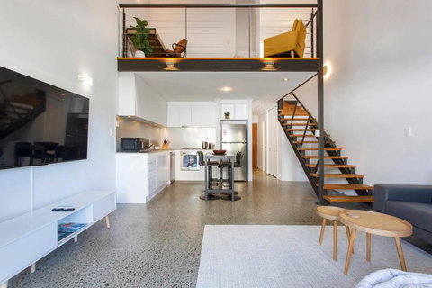 Ellens Corner Near New Kings Square - Accommodation Brunswick Heads 0