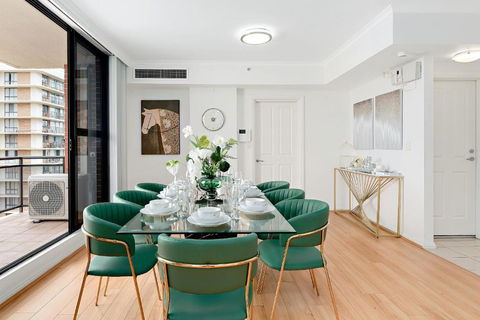 Epic CBD City View 3BR Penthouse Walk To Station&shopping Centre - Accommodation Brunswick Heads 0