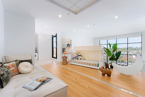 Epic CBD City View 3BR Penthouse Walk To Station&shopping Centre - Accommodation Brunswick Heads 4