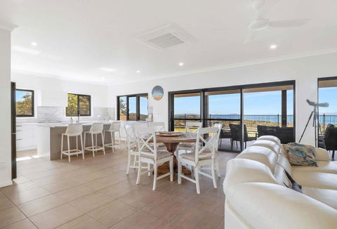ESCAPE WITH A VIEW - Accommodation Brunswick Heads 0