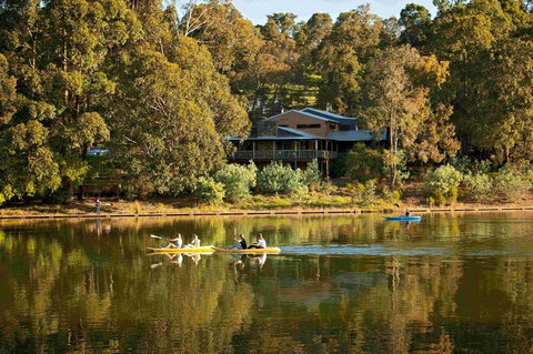 Evedon Lakeside Retreat - Accommodation Brunswick Heads 1