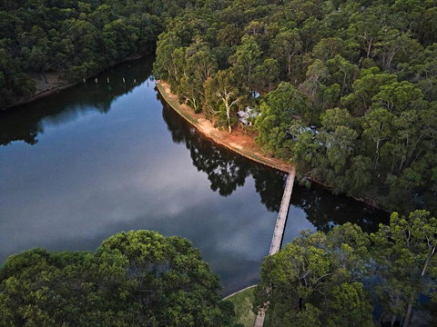 Evedon Lakeside Retreat - Accommodation Brunswick Heads 0