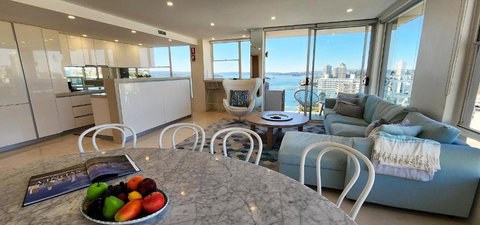 Expansive Harbour Views - Accommodation Brunswick Heads 1