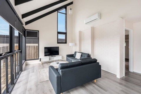 Expansive River-View Oasis - Accommodation Brunswick Heads 1