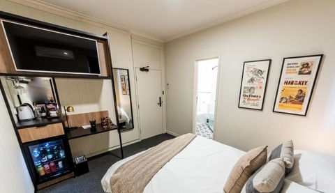 Eyre Hotel - Accommodation Brunswick Heads 2