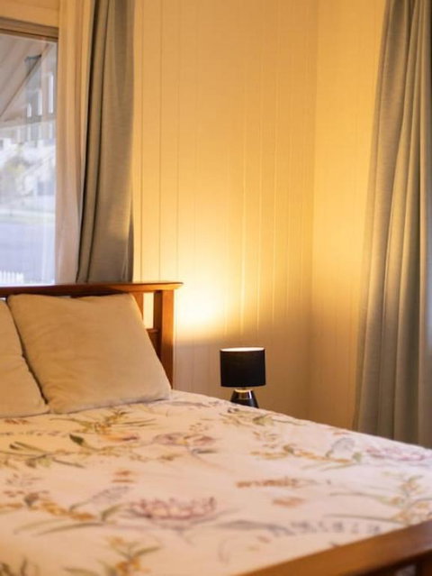 Family Friendly Cozy 4BR House At Annerley - Accommodation Brunswick Heads 4