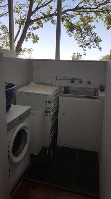 Family Home Prestigious Suburb Panoramic Views - Accommodation Brunswick Heads 2
