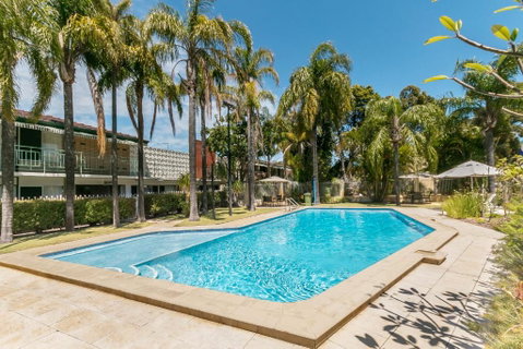 Flag Motor Lodge - Accommodation Brunswick Heads 0