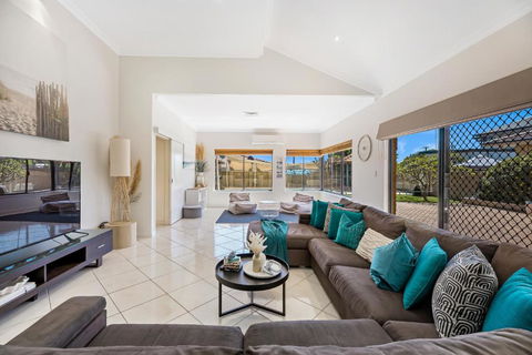 Fun In The Sun Pool Bliss & Ocean Views - Accommodation Brunswick Heads 0