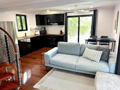 Gabba Central Lofthouse Sleeps5 Pets - Accommodation Brunswick Heads 4