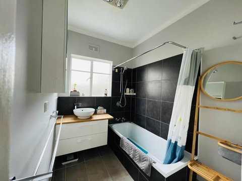 Garden House 15 Min To Hobart CBD - Accommodation Brunswick Heads 2