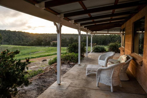 Glen Mervyn Lodge - Accommodation Brunswick Heads 3