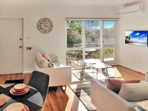 Glen Iris, Quiet Boutique 2 Bedroom Netflix, WIFI, Parking, Free Wine - Accommodation Brunswick Heads 1