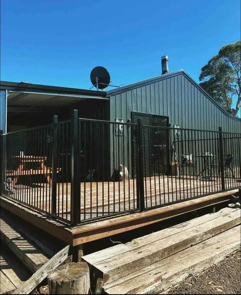 Great Lakes Wilderness Three Bedroom Home - Accommodation Brunswick Heads 3