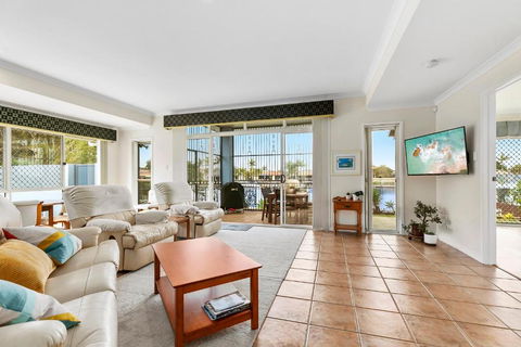 HALYCON HOUSE - Accommodation Brunswick Heads 0