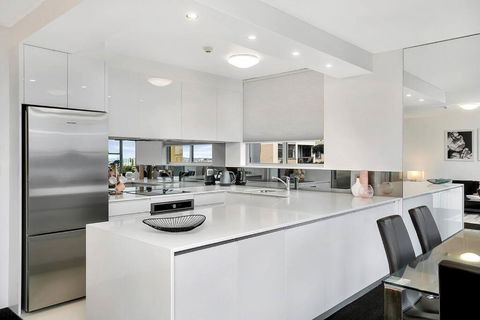 HARIS - Modern 2BR Apartment With Views - Accommodation Brunswick Heads 1