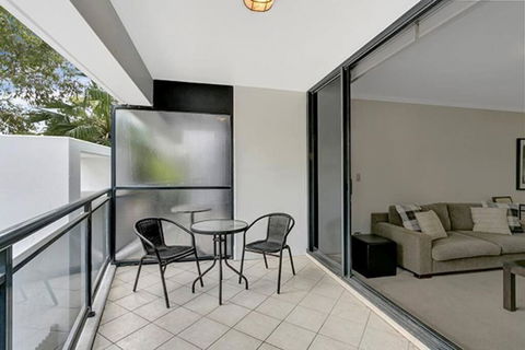 HERB1-Tastefully Furnished & Designed St Leonards - Accommodation Brunswick Heads 2