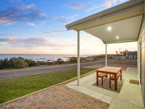 High Tide - Beachfront Pet-friendly - Accommodation Brunswick Heads 2