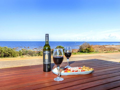 High Tide - Beachfront Pet-friendly - Accommodation Brunswick Heads 3