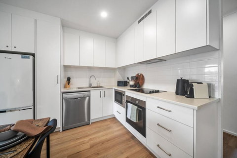 In The Midst On Melbourne - Accommodation Brunswick Heads 3