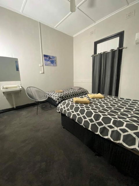 Imperial Hotel Coonabarabran - Accommodation Brunswick Heads 2