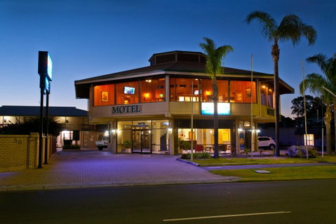 Admiral Motel Bunbury - Accommodation Brunswick Heads 0
