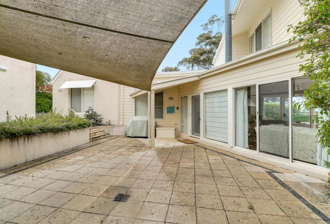 Aegina - Accommodation Brunswick Heads 1