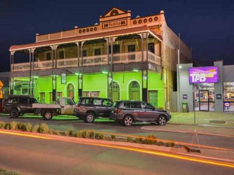 Albion Hotel - Accommodation Brunswick Heads 1