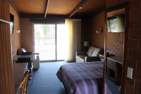 Alexandra Motor Inn - Victoria Aus - Accommodation Brunswick Heads 1