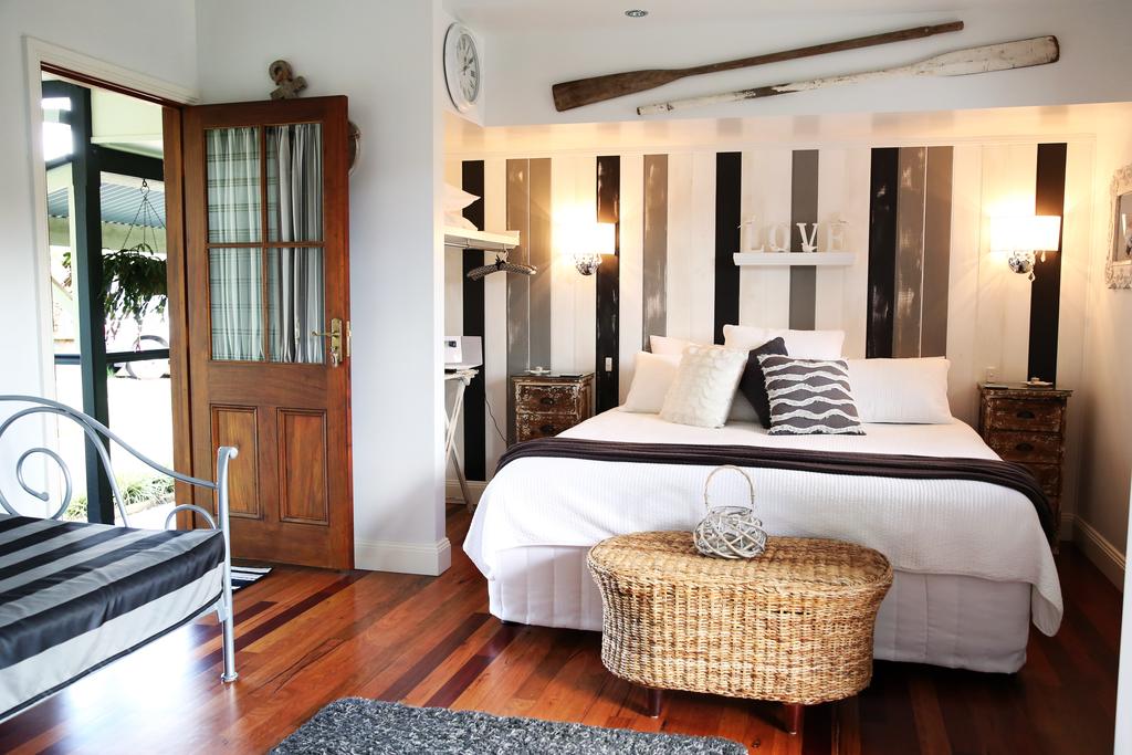 Flaxton QLD Accommodation Brunswick Heads
