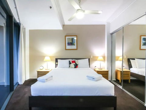 Amazing Brisbane CBD 2 Bedroom Apartment With River Views - Accommodation Brunswick Heads 2