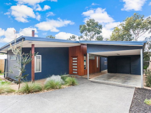 ANGLE BY THE SEA - Anglesea - Accommodation Brunswick Heads 0