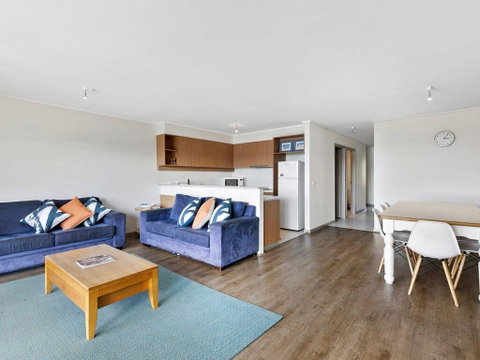 APARTMENT 29 PACIFIC APARTMENTS - Grand Escape With Ocean Views - Accommodation Brunswick Heads 3