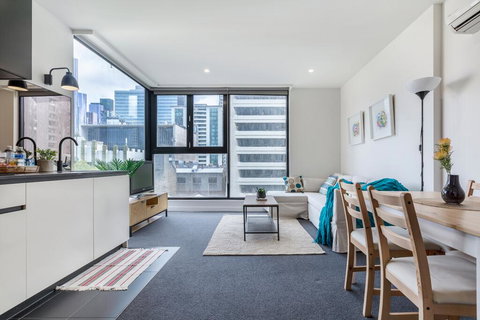 Apartment On BOURKE St - HEART Of Melbourne CBD. - Accommodation Brunswick Heads 0