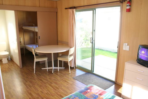 Apollo Bay Holiday Park - Accommodation Brunswick Heads 1