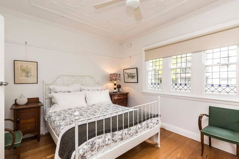 Art Deco 2 Bed Sydney/Darlinghurst Gem - Accommodation Brunswick Heads 0