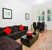 Art Deco in the Cul-de-Sac - Spacious Executive 1BR Potts Point Apartment in Quiet Cul-de-Sac - Accommodation Brunswick Heads