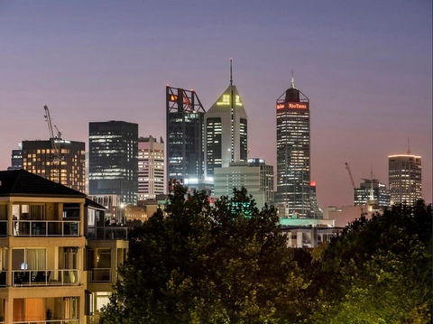 Luxury Home Near Optus Stadium - Accommodation Brunswick Heads 1