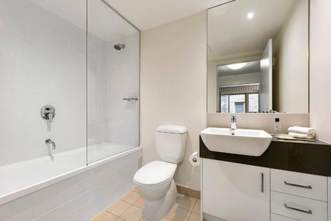 Melbourne Carlton Central Apartment Hotel Official - Accommodation Brunswick Heads 2