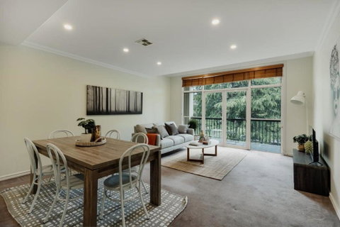 Modern Apartment In The Heart Of Canberra - Accommodation Brunswick Heads 0