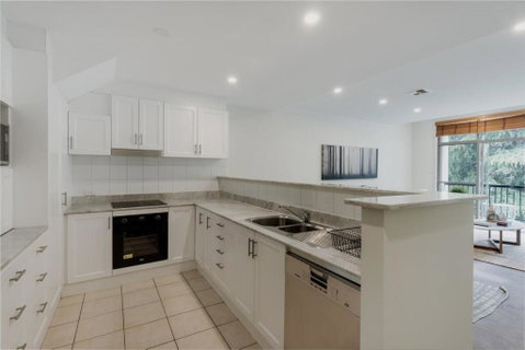 Modern Apartment In The Heart Of Canberra - Accommodation Brunswick Heads 3