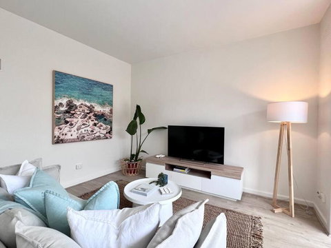 Modern Beach Oasis In Elwood Village - Accommodation Brunswick Heads 0