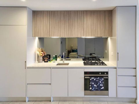 Modern Elegance: 2 Bedroom Oasis W/ Free Parking - Accommodation Brunswick Heads 1