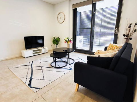 Modern Elegance: 2 Bedroom Oasis W/ Free Parking - Accommodation Brunswick Heads 3