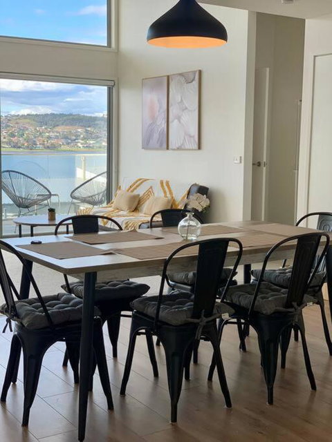 Modern Villa With Water View - Accommodation Brunswick Heads 0