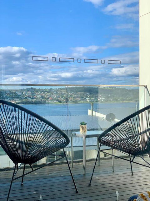 Modern Villa With Water View - Accommodation Brunswick Heads 2
