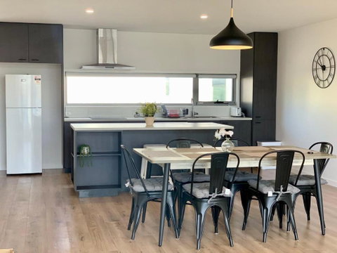 Modern Villa With Water View - Accommodation Brunswick Heads 1